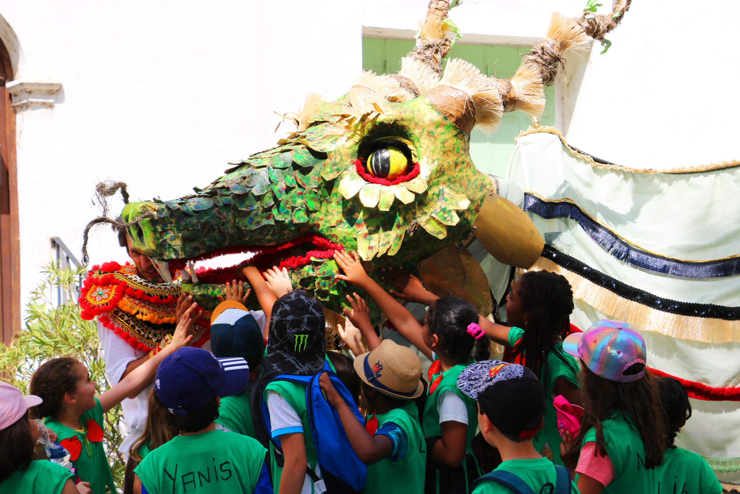 Spectacle jeune public Parade Tiamat la grande dragonne
