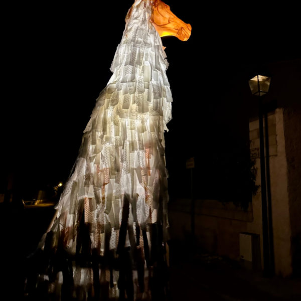 Marionnette lanterne géante