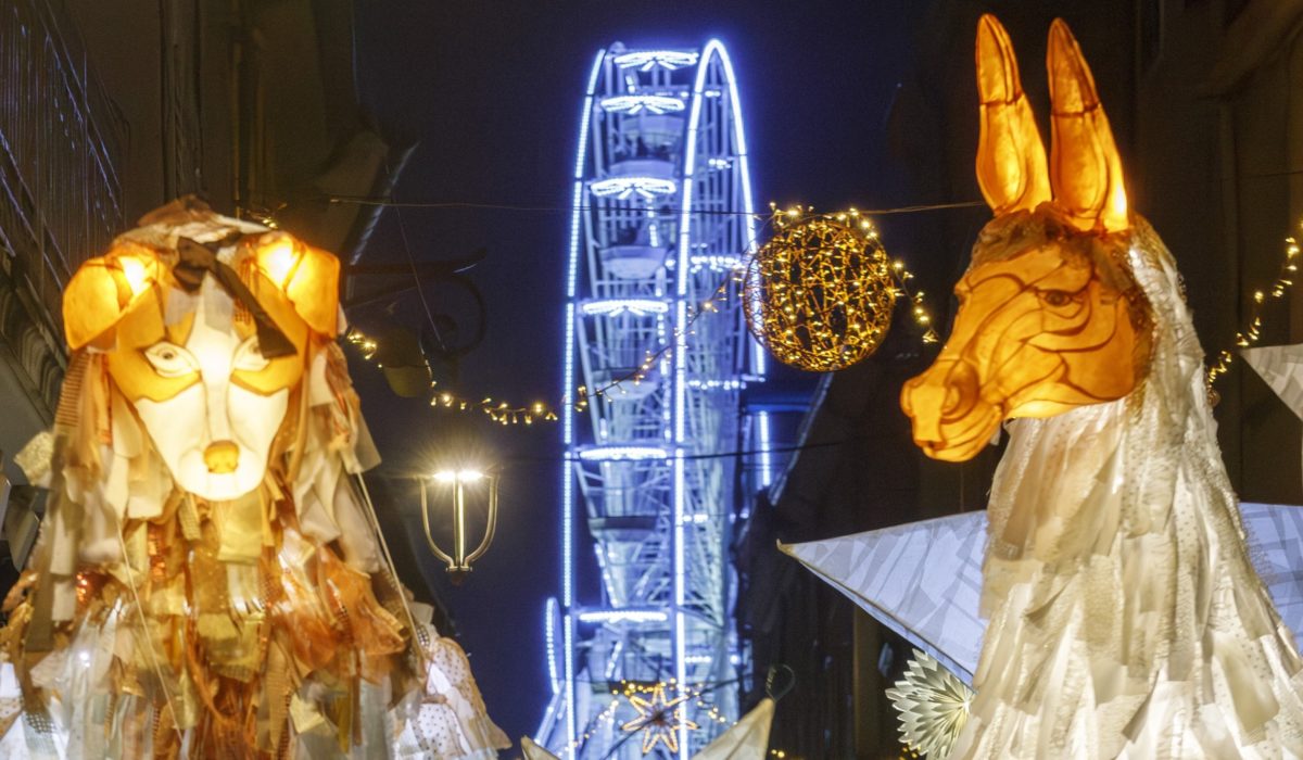 Parade lumineuse Marionnettes geantes 16-9